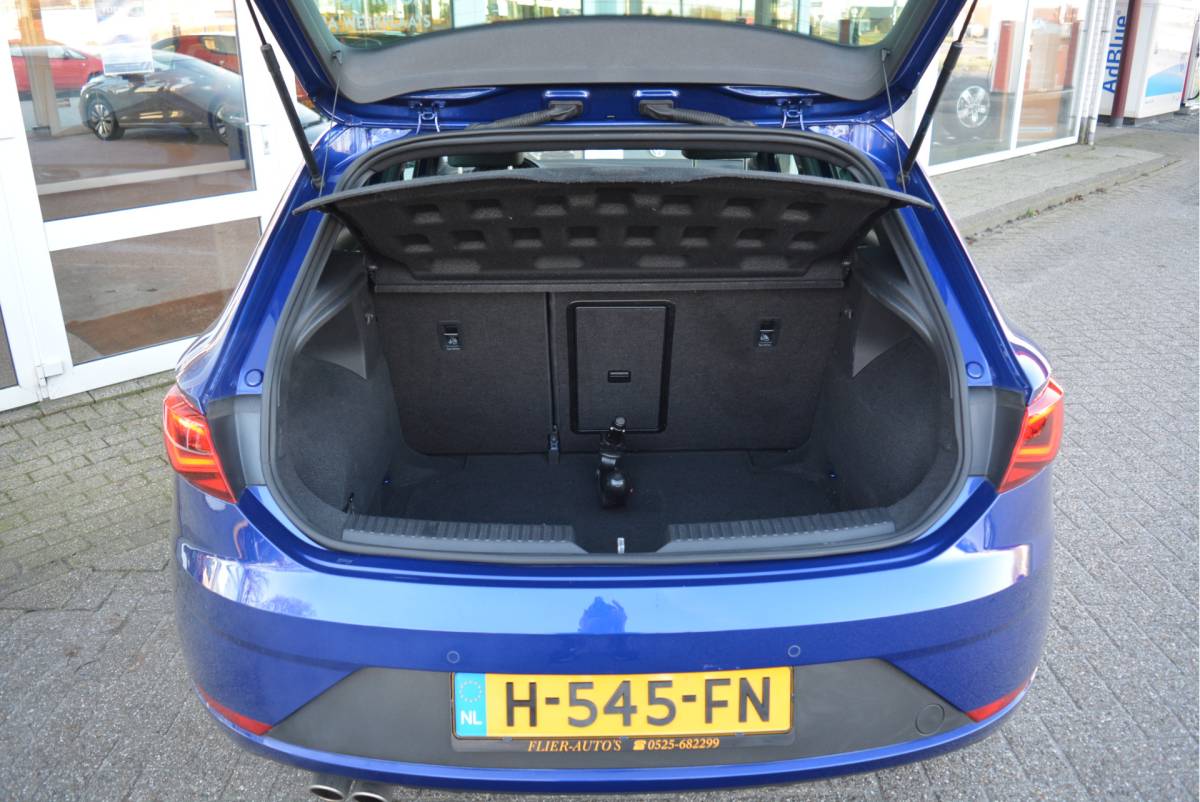 SEAT Leon SEAT Leon 1.5 150PK TSI FR Business Intense —VERKOCHT—