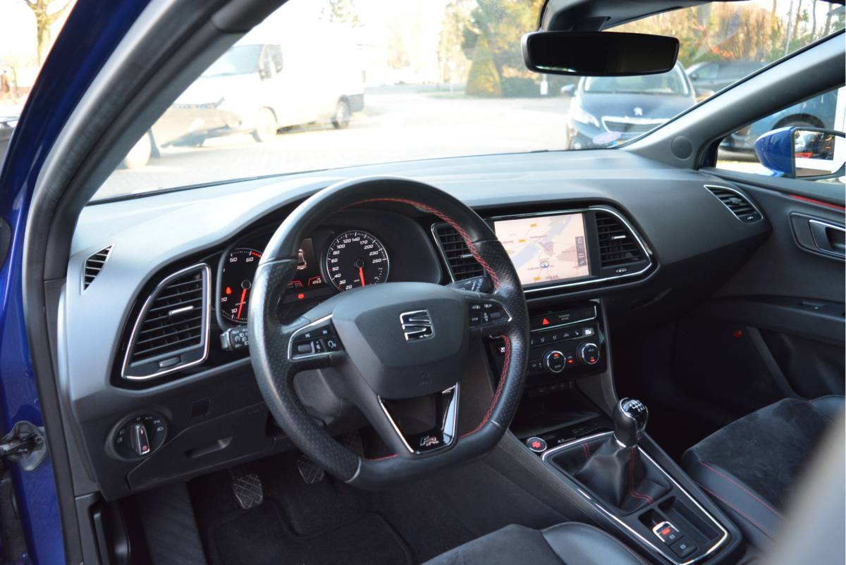 SEAT Leon SEAT Leon 1.5 150PK TSI FR Business Intense —VERKOCHT—