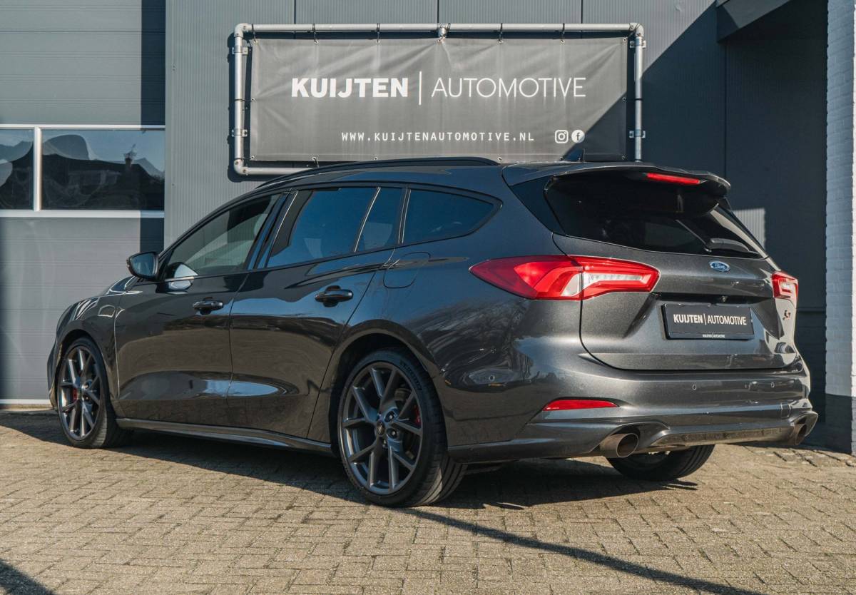 Ford Focus Ford Focus Wagon 2.3 EcoBoost ST-3 PERFORMANCE / Virtual / Full options!