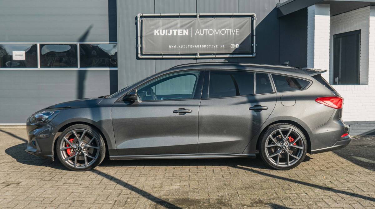 Ford Focus Ford Focus Wagon 2.3 EcoBoost ST-3 PERFORMANCE / Virtual / Full options!