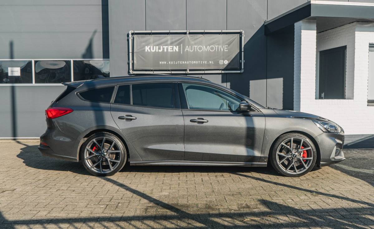 Ford Focus Ford Focus Wagon 2.3 EcoBoost ST-3 PERFORMANCE / Virtual / Full options!