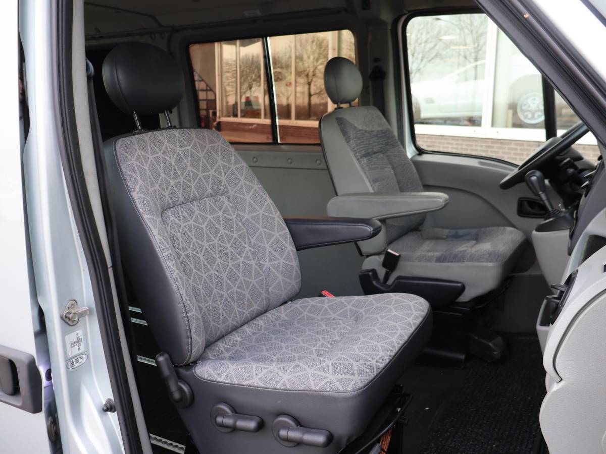 Renault Master Renault Master T28 2.5 dCi 100 PK AUTOMAAT *MARGE* + STANDKACHEL | TREKHAAK