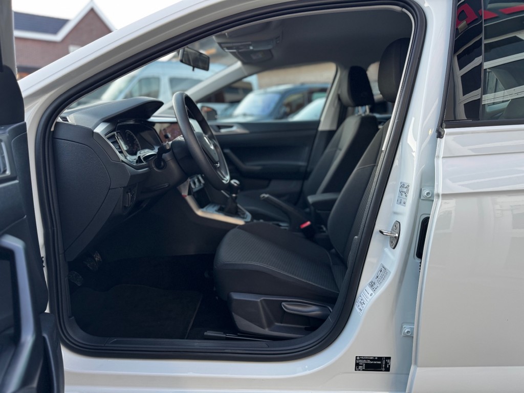 Volkswagen Polo Volkswagen Polo 1.0 TGI COMF.L. BUS.  CNG / CARPLAY / NAVI / ADAP. CRUISECONTROL / LED / DEALERONDERHOUDEN!