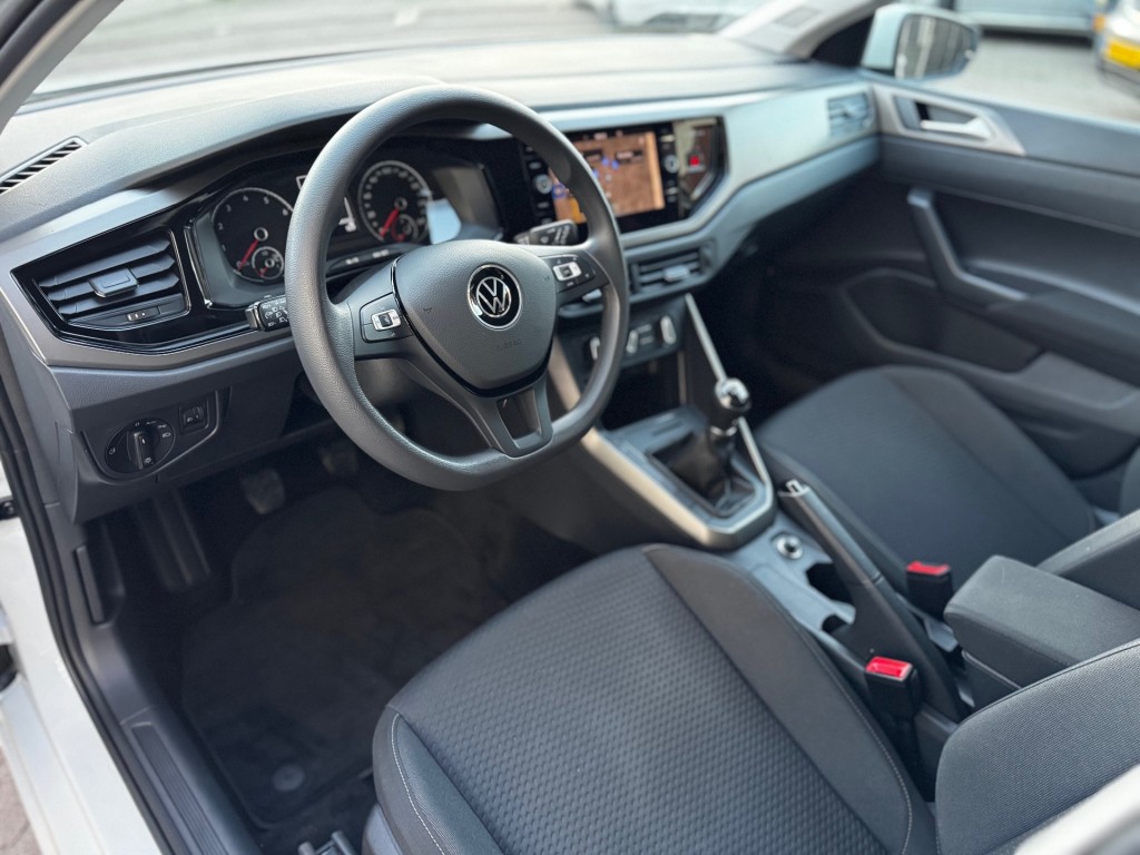 Volkswagen Polo Volkswagen Polo 1.0 TGI COMF.L. BUS.  CNG / CARPLAY / NAVI / ADAP. CRUISECONTROL / LED / DEALERONDERHOUDEN!