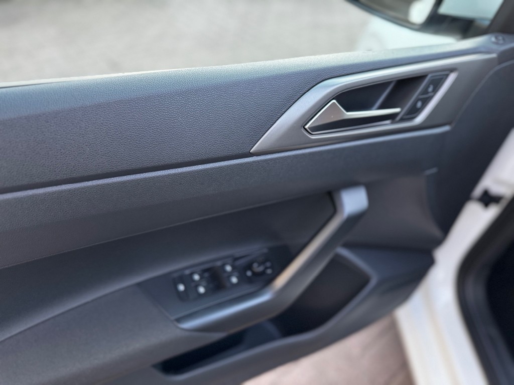 Volkswagen Polo Volkswagen Polo 1.0 TGI COMF.L. BUS.  CNG / CARPLAY / NAVI / ADAP. CRUISECONTROL / LED / DEALERONDERHOUDEN!