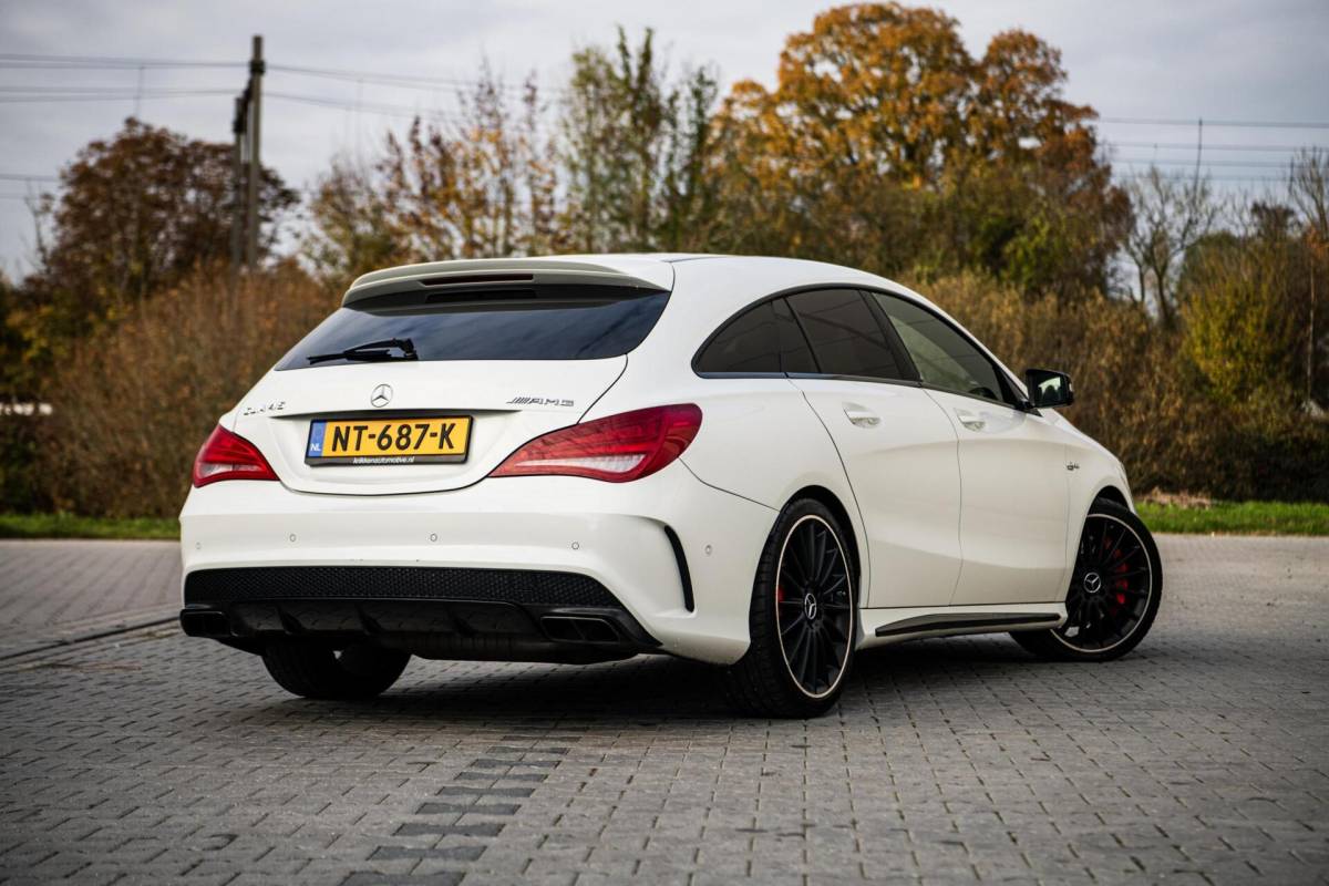 Mercedes-Benz CLA Mercedes CLA 45 AMG 361PK Shooting Brake 4MATIC Xenon Navi Stoelverwarming