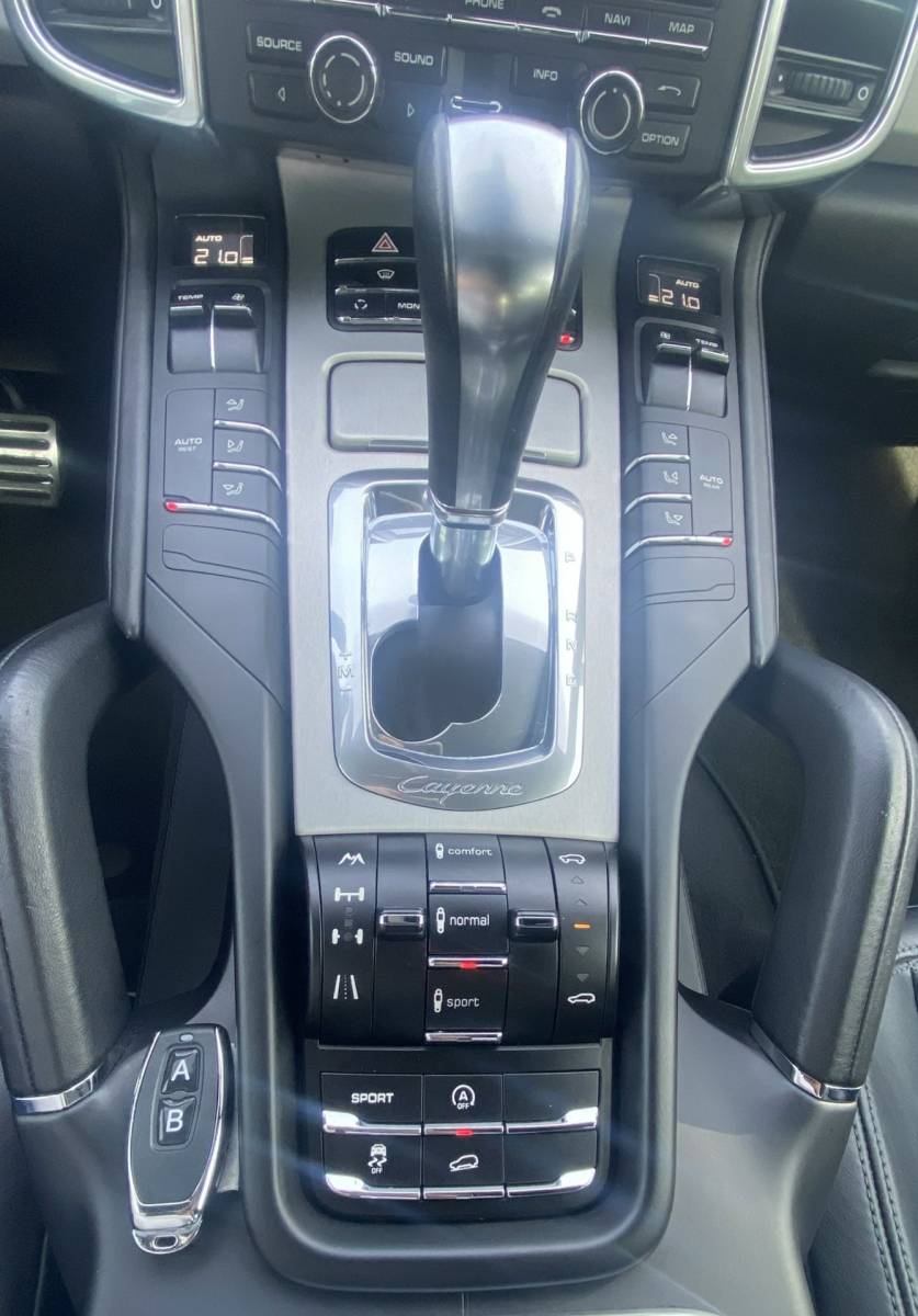 Porsche Cayenne Porsche Cayenne 4.8 S/ Luchtvering/ Kleppensysteem/ Limited ed./ 100% onderhouden