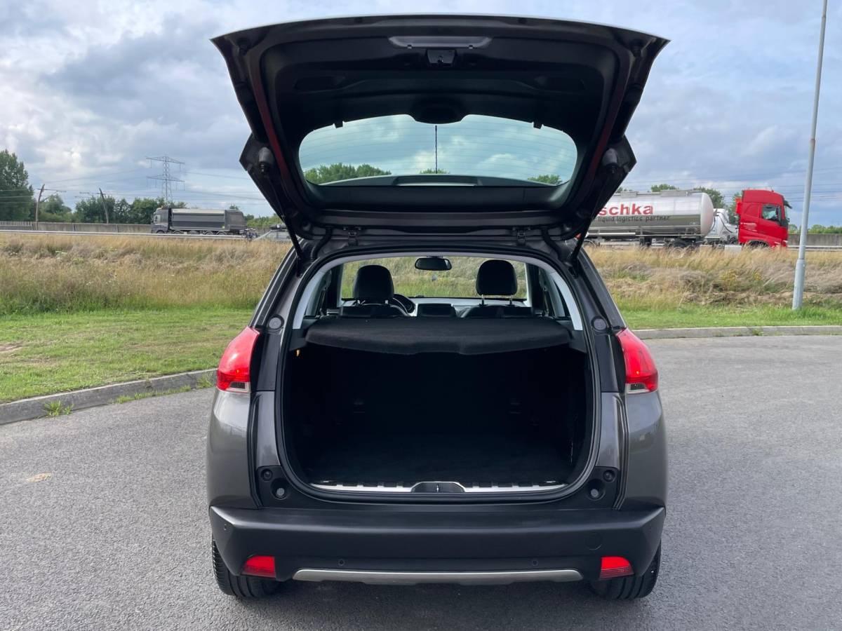 Peugeot 2008 Peugeot 2008 1.2 PureTech Active, Cruise, Pdc, Navi, Lmv, Half leder, Climate control, Goed oh, Mooie kmstand!