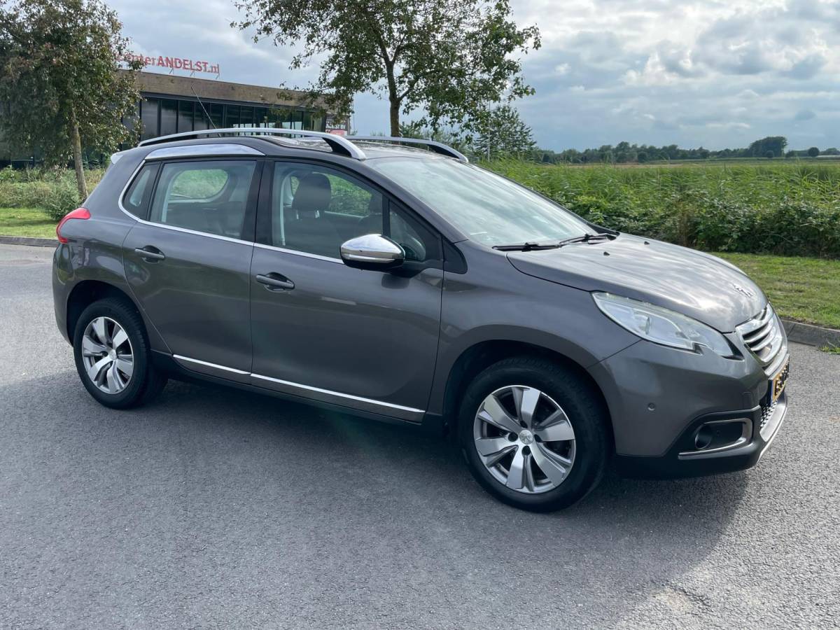 Peugeot 2008 Peugeot 2008 1.2 PureTech Active, Cruise, Pdc, Navi, Lmv, Half leder, Climate control, Goed oh, Mooie kmstand!