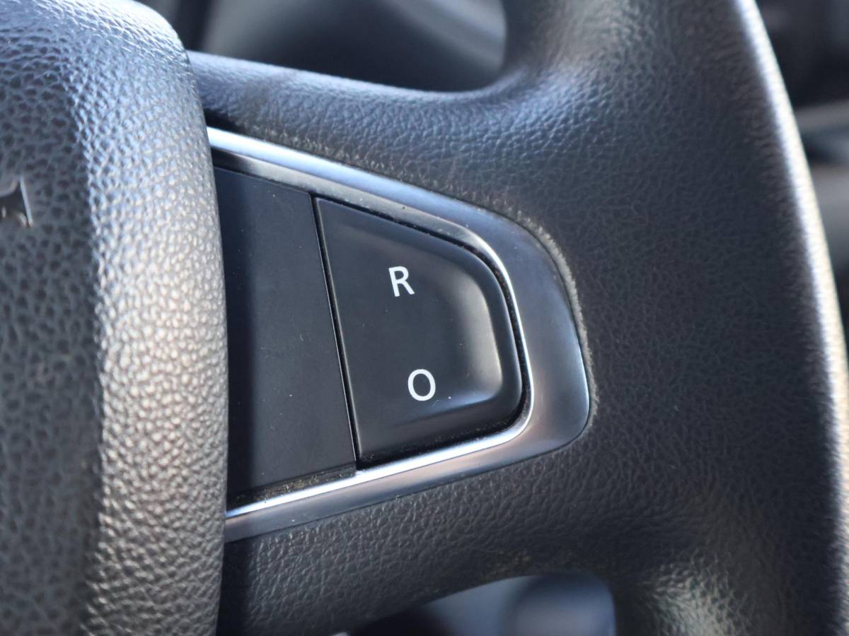 Renault Master Renault Master T35 2.3 dCi 150 PK AUTOMAAT L2H2 + CARPLAY | CAMERA | 2500 KG TREKHAAK | CRUISE | NAVIGATIE