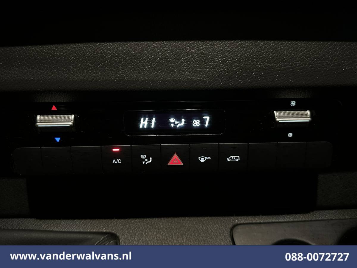 Mercedes-Benz Sprinter Mercedes-Benz Sprinter 314 CDI 143pk L3H2 Euro6 Airco | Camera | Navigatie | Apple Carplay | Android Auto Parkeersensoren