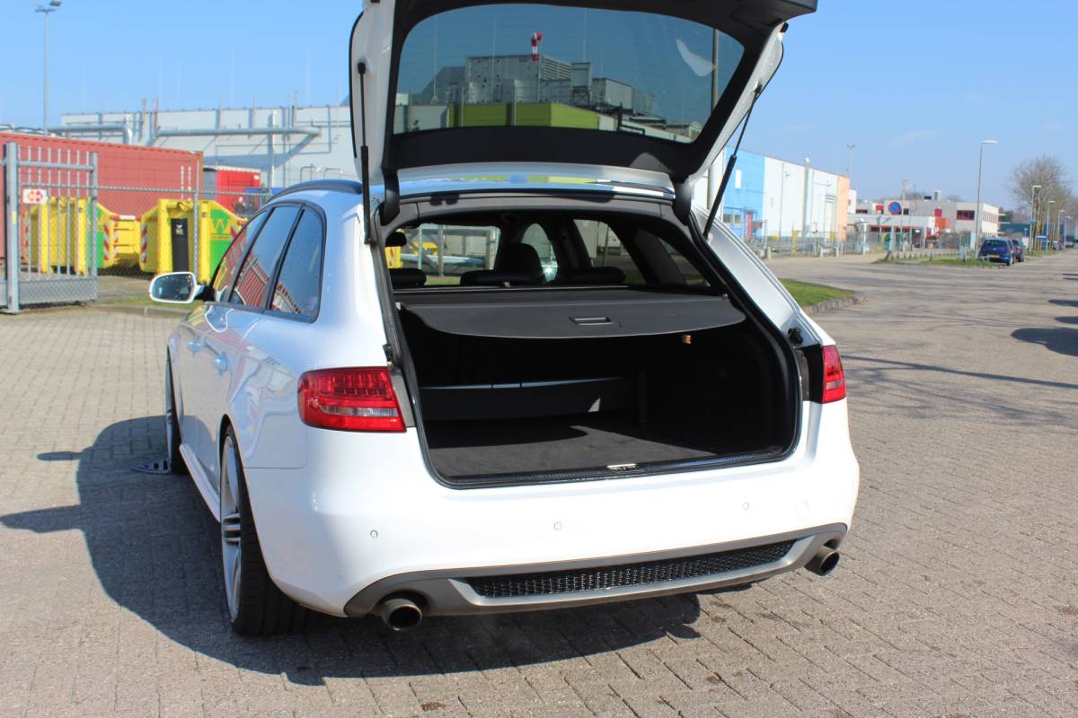 Audi A4 Audi A4 Avant 3.2 FSI quattro