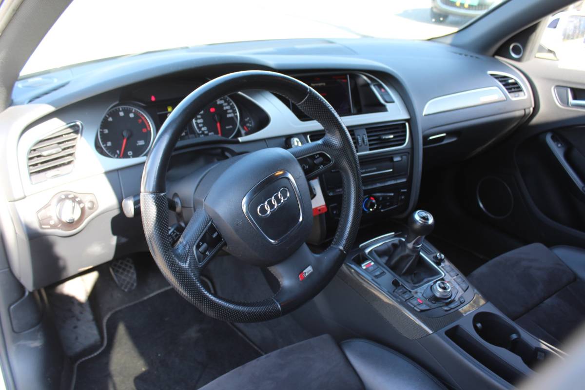Audi A4 Audi A4 Avant 3.2 FSI quattro