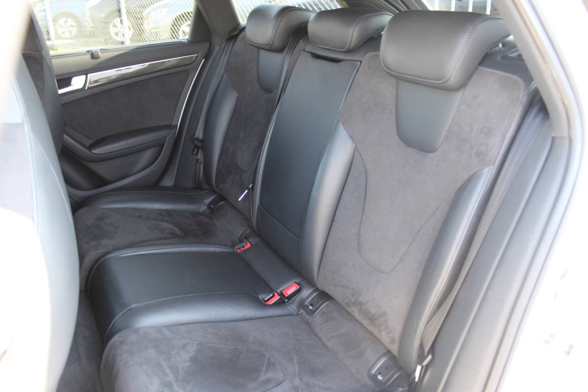 Audi A4 Audi A4 Avant 3.2 FSI quattro