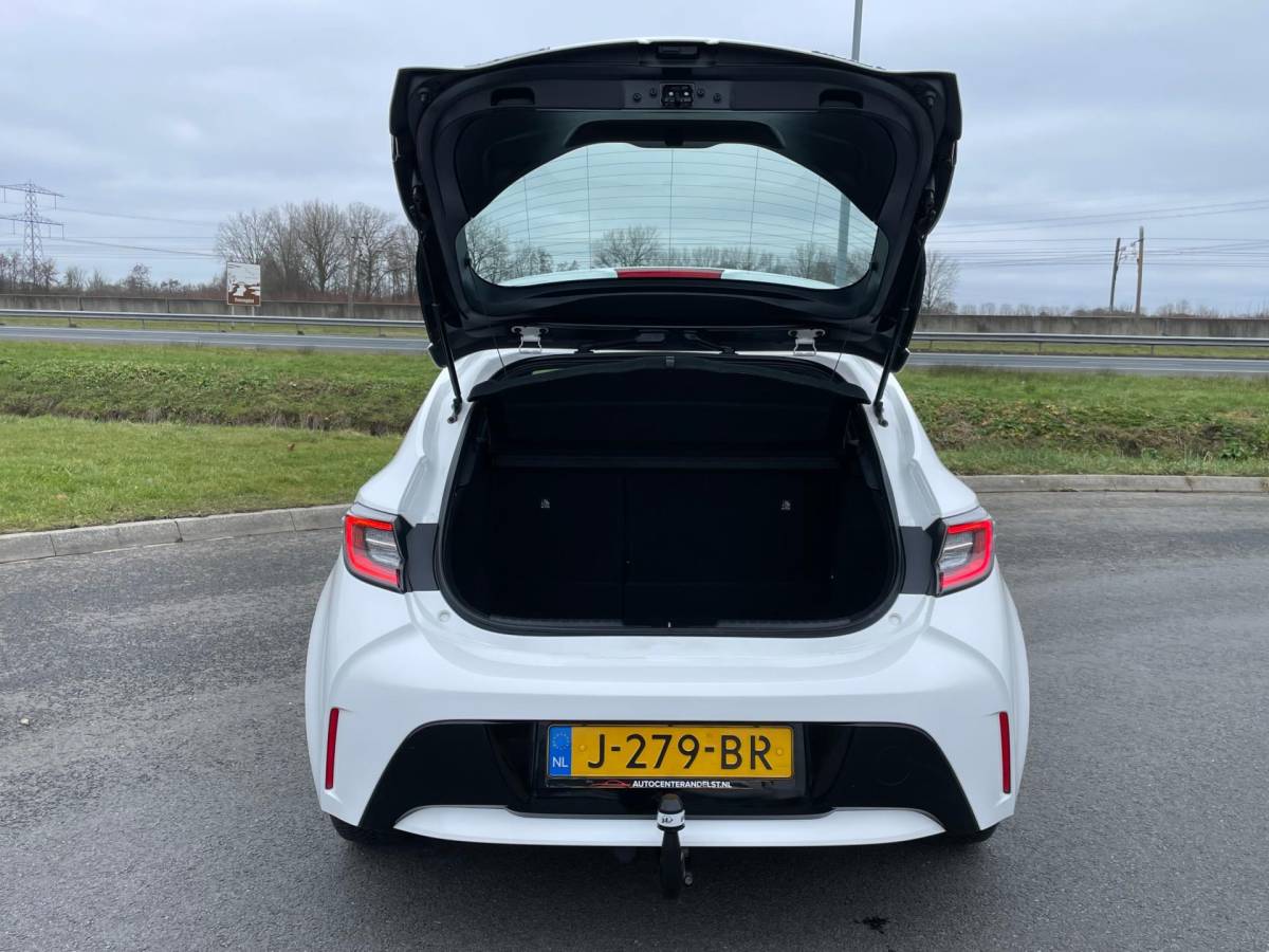 Toyota Corolla Toyota Corolla 1.8 Hybrid Business, Aut, Trekhaak, Acc, Cam, Carplay, Geen import, Nap, Volledig oh!