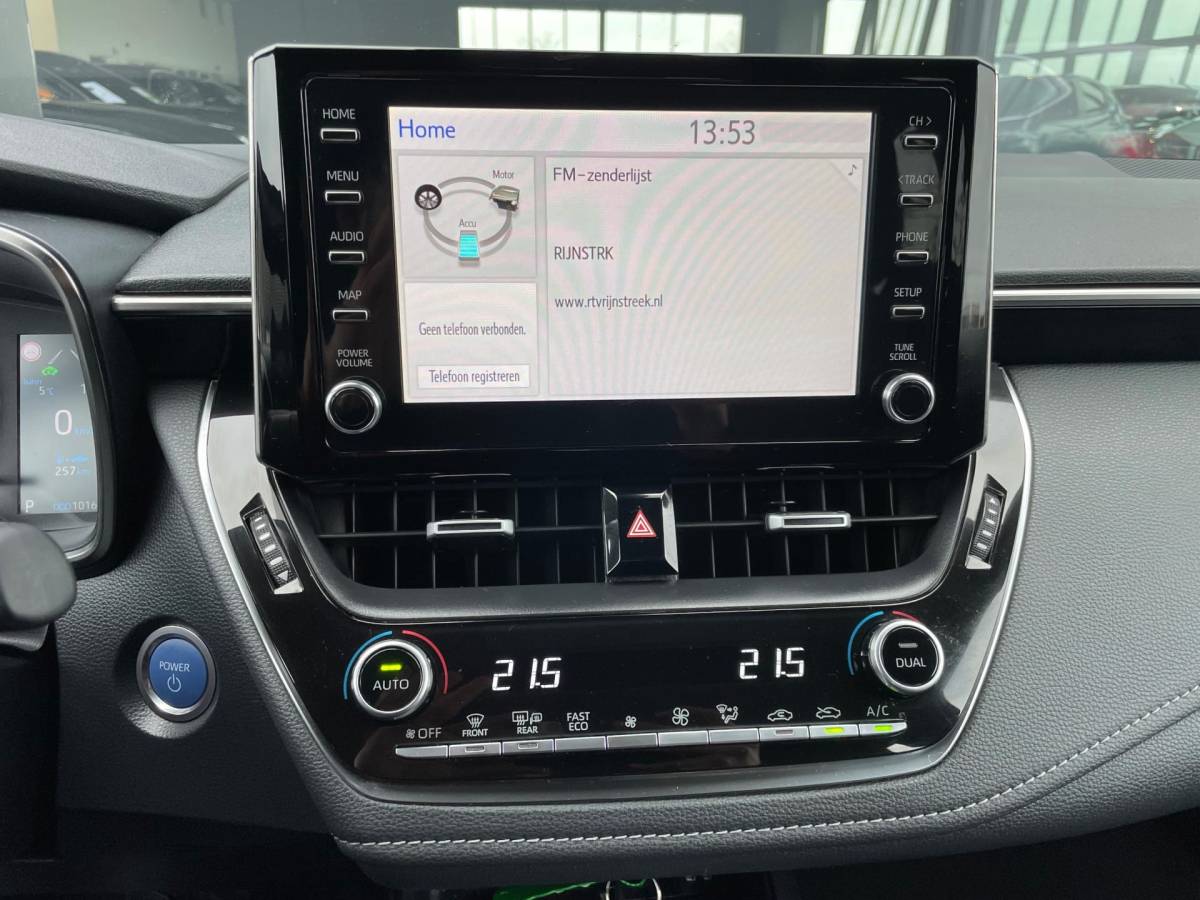 Toyota Corolla Toyota Corolla 1.8 Hybrid Business, Aut, Trekhaak, Acc, Cam, Carplay, Geen import, Nap, Volledig oh!