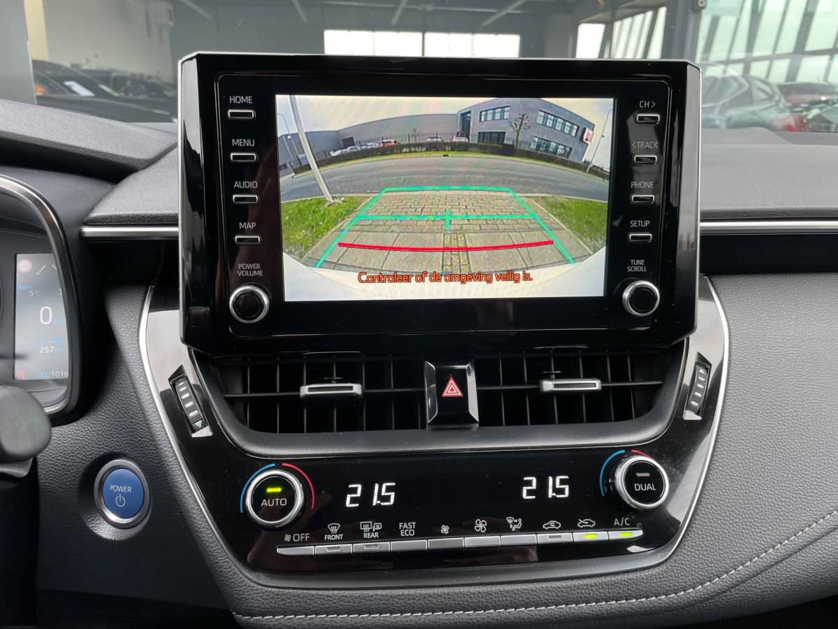 Toyota Corolla Toyota Corolla 1.8 Hybrid Business, Aut, Trekhaak, Acc, Cam, Carplay, Geen import, Nap, Volledig oh!