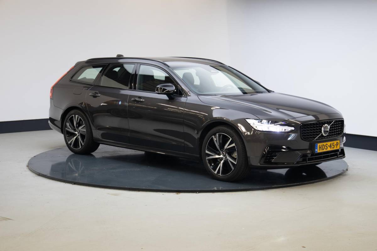 Volvo V90 Volvo V90 2.0 T6 AWD Recharge Plus Dark | SOH 92,2%