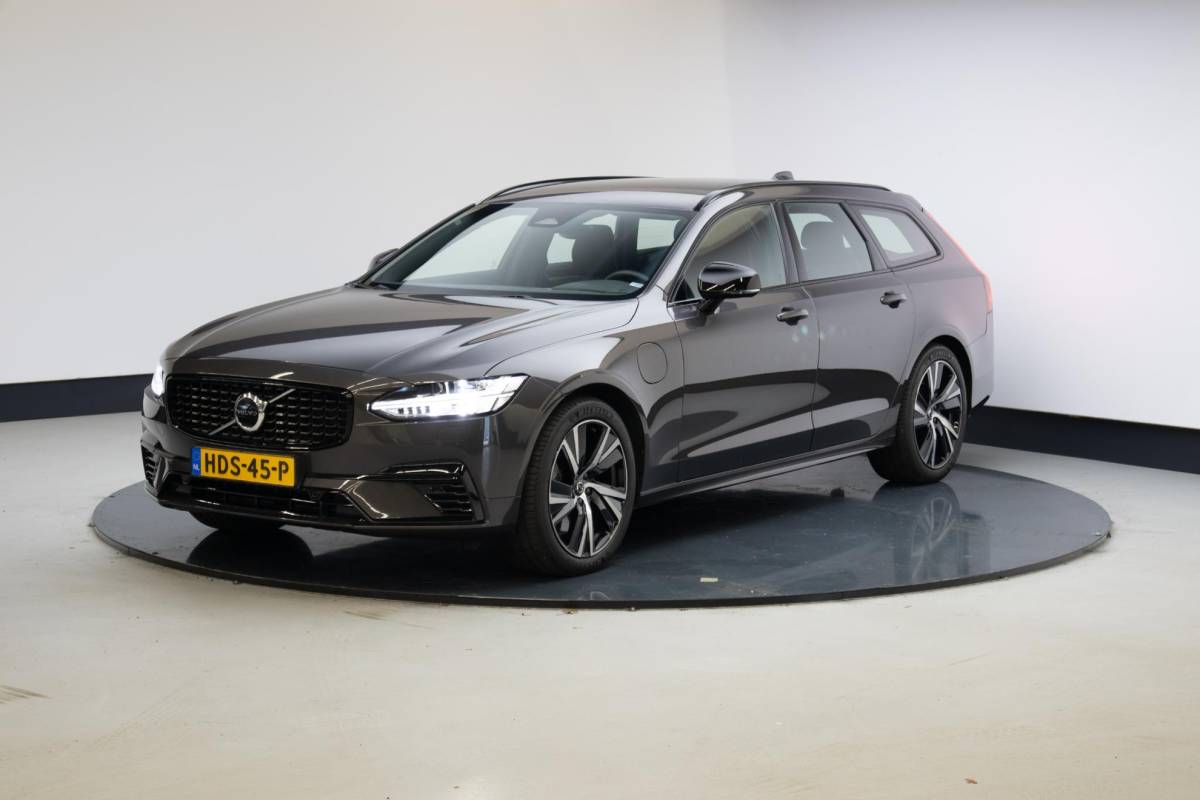 Volvo V90 Volvo V90 2.0 T6 AWD Recharge Plus Dark | SOH 92,2%
