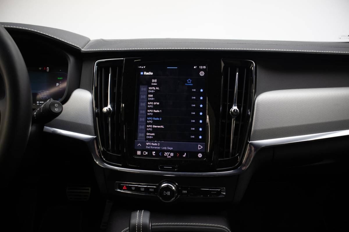 Volvo V90 Volvo V90 2.0 T6 AWD Recharge Plus Dark | SOH 92,2%