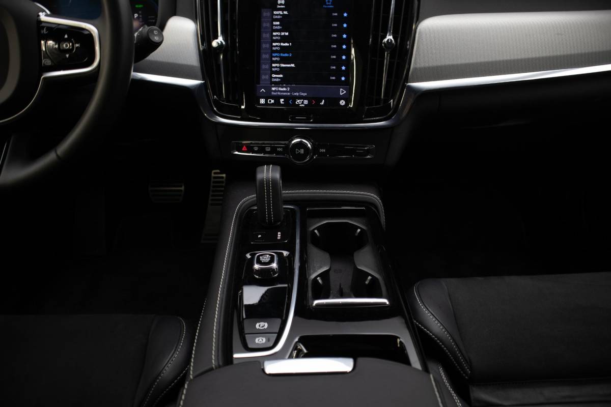Volvo V90 Volvo V90 2.0 T6 AWD Recharge Plus Dark | SOH 92,2%