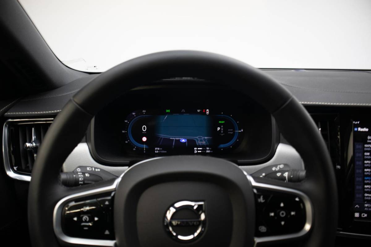 Volvo V90 Volvo V90 2.0 T6 AWD Recharge Plus Dark | SOH 92,2%