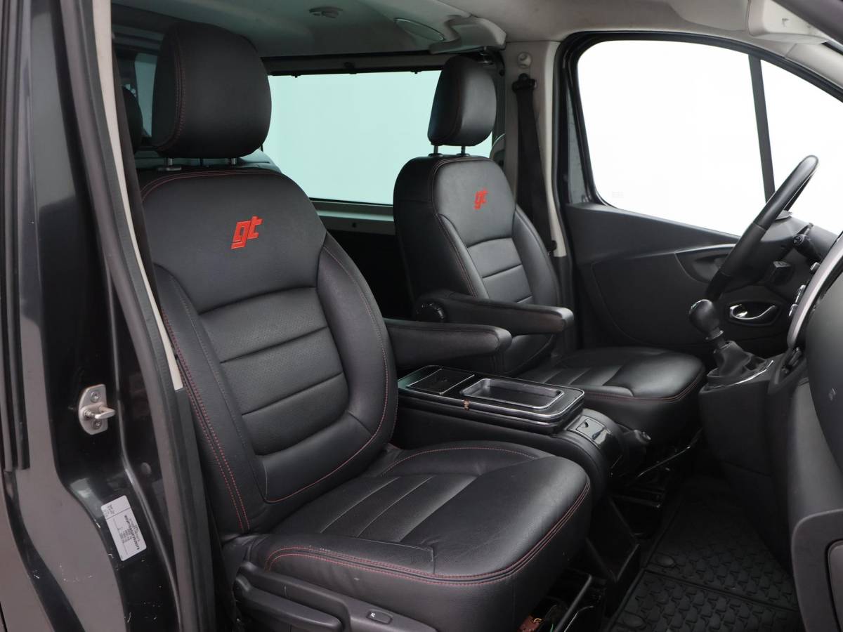 Opel Vivaro Opel Vivaro 1.6 CDTI 145 PK DUBBEL CAB. IRMSCHER GT 058/100 + 2 SCHUIFDEUREN | LEDER | CAMERA | STOELVERW. | TREKHAAK 2000 KG