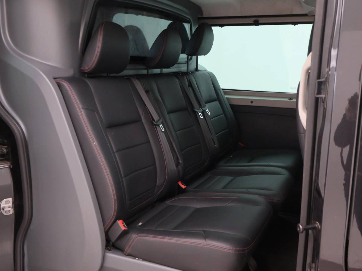 Opel Vivaro Opel Vivaro 1.6 CDTI 145 PK DUBBEL CAB. IRMSCHER GT 058/100 + 2 SCHUIFDEUREN | LEDER | CAMERA | STOELVERW. | TREKHAAK 2000 KG