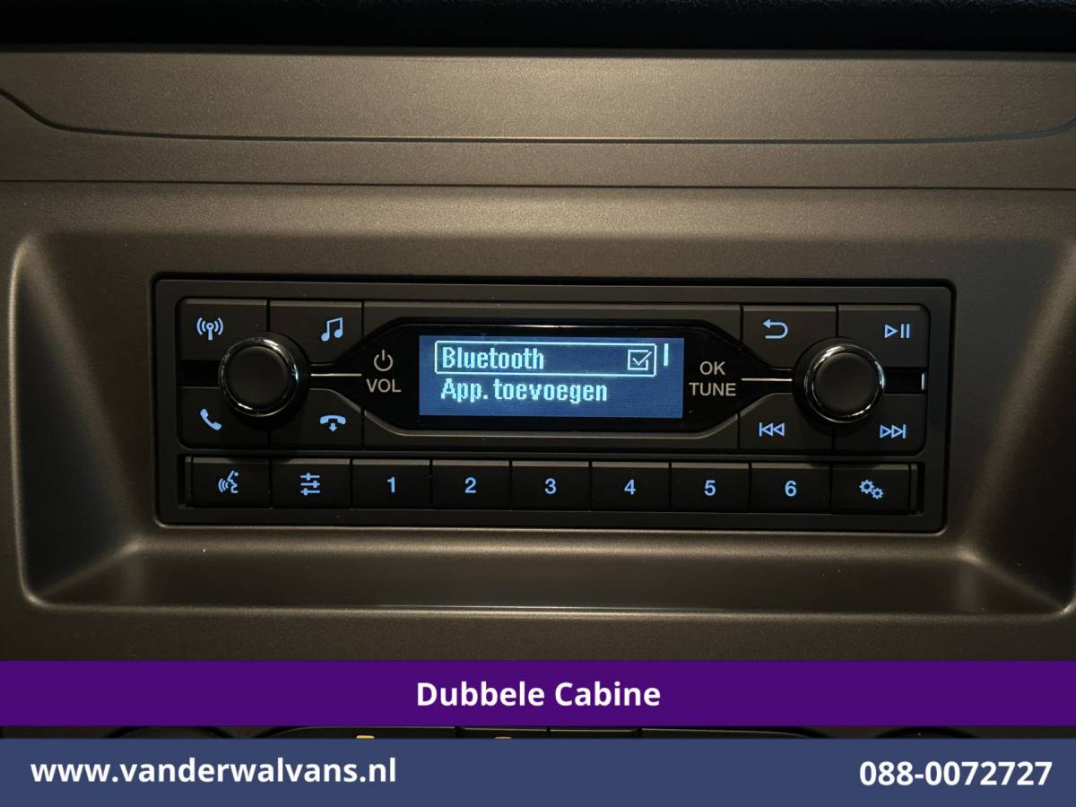 Ford Transit Custom Ford Transit Custom 2.0 TDCI 131pk L2H1 Dubbele Cabine Euro6 Airco | 6-Zits | LED | Cruisecontrol | Verwarmde voorruit Parkeersensoren, Dakdragers, 2800kg trekvermogen