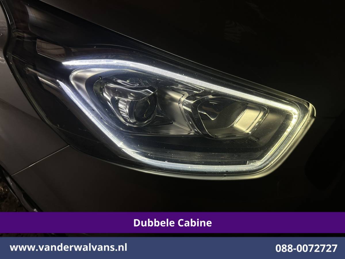 Ford Transit Custom Ford Transit Custom 2.0 TDCI 131pk L2H1 Dubbele Cabine Euro6 Airco | 6-Zits | LED | Cruisecontrol | Verwarmde voorruit Parkeersensoren, Dakdragers, 2800kg trekvermogen