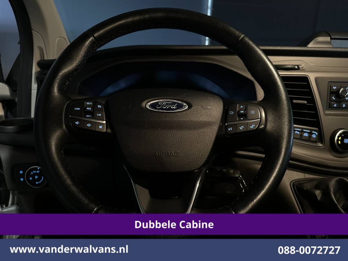 Ford Transit Custom Ford Transit Custom 2.0 TDCI 131pk L2H1 Dubbele Cabine Euro6 Airco | 6-Zits | LED | Cruisecontrol | Verwarmde voorruit Parkeersensoren, Dakdragers, 2800kg trekvermogen