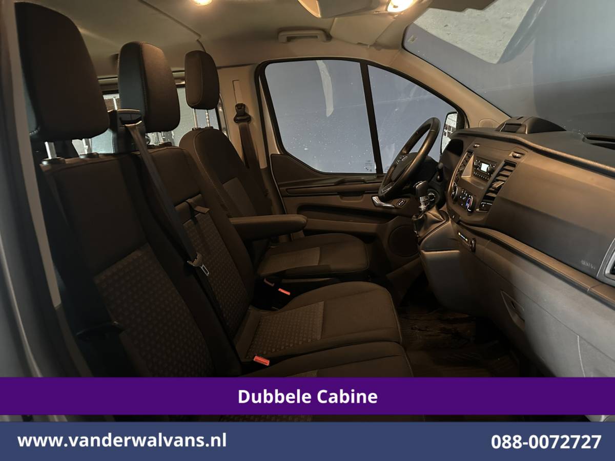 Ford Transit Custom Ford Transit Custom 2.0 TDCI 131pk L2H1 Dubbele Cabine Euro6 Airco | 6-Zits | LED | Cruisecontrol | Verwarmde voorruit Parkeersensoren, Dakdragers, 2800kg trekvermogen
