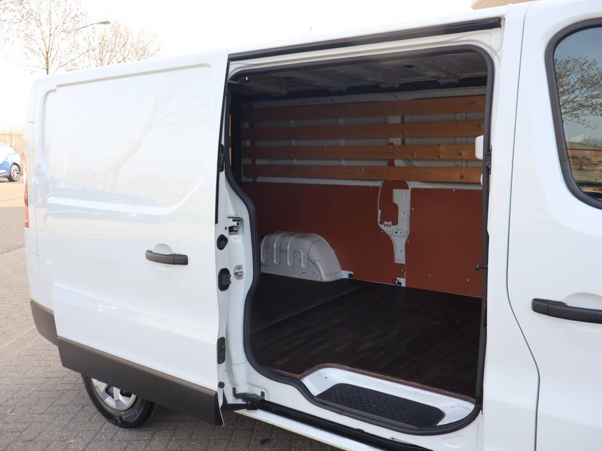 Renault Trafic Renault Trafic 2.0 dCi 130 T30 WORK EDITION + APPLE CARPLAY | LED | CRUISE | CLIMATE CONTROL