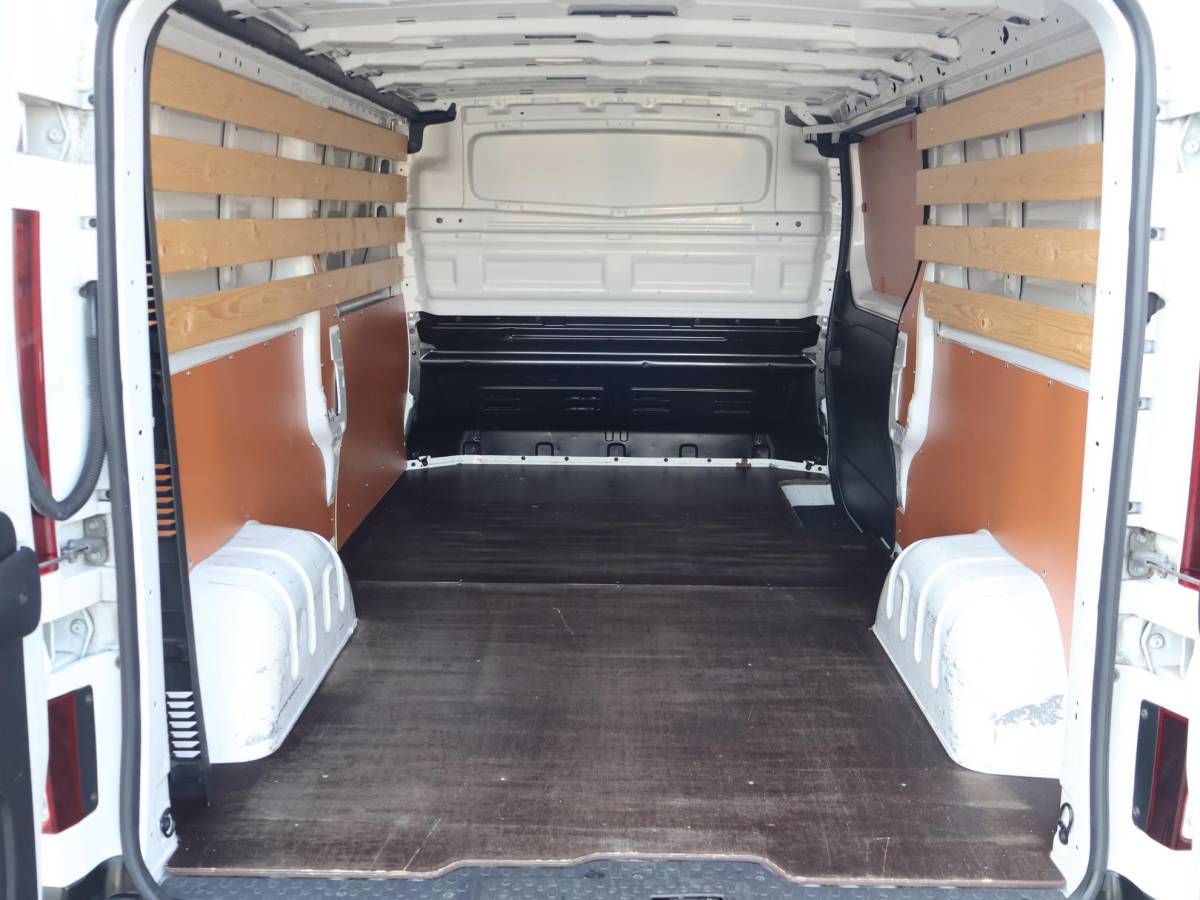 Renault Trafic Renault Trafic 2.0 dCi 130 T30 WORK EDITION + APPLE CARPLAY | LED | CRUISE | CLIMATE CONTROL
