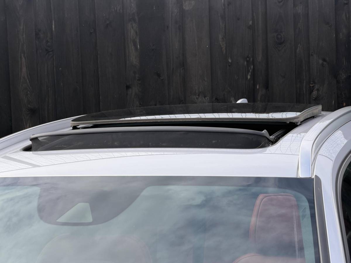 Volvo XC40 Volvo XC40 2.0 T4 190PK| Panodak| Leer| Keyless| Pilot| H&K