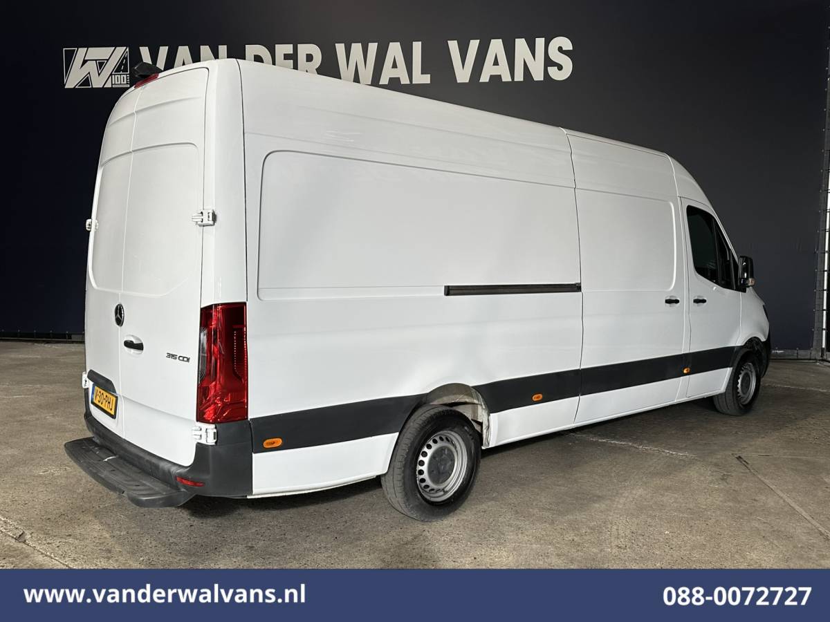 Mercedes-Benz Sprinter Mercedes-Benz Sprinter 315 CDI 150pk L3H2 Euro6 Airco | Navigatie | Camera | Chauffeursstoel Bijrijdersbank
