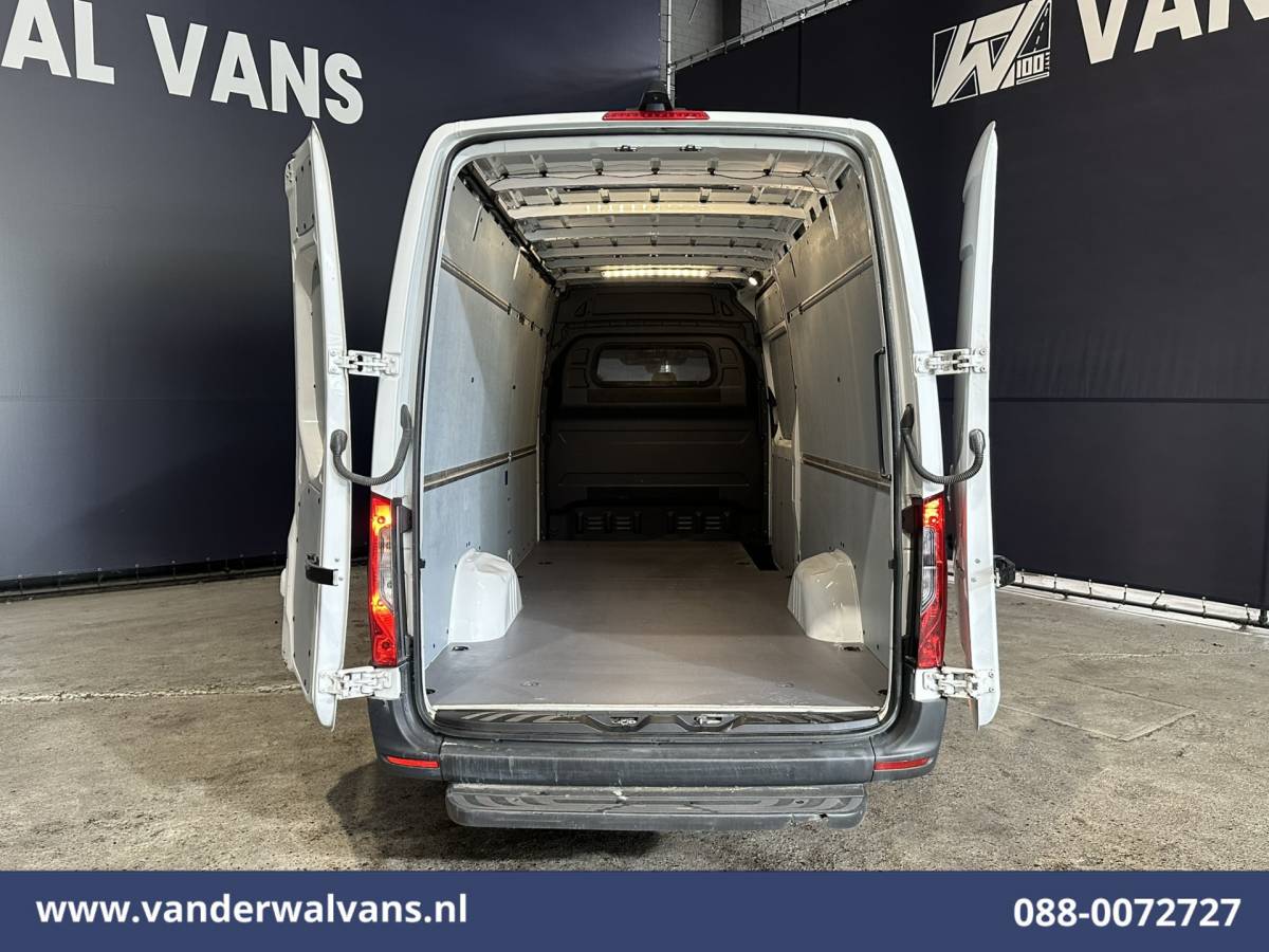 Mercedes-Benz Sprinter Mercedes-Benz Sprinter 315 CDI 150pk L3H2 Euro6 Airco | Navigatie | Camera | Chauffeursstoel Bijrijdersbank