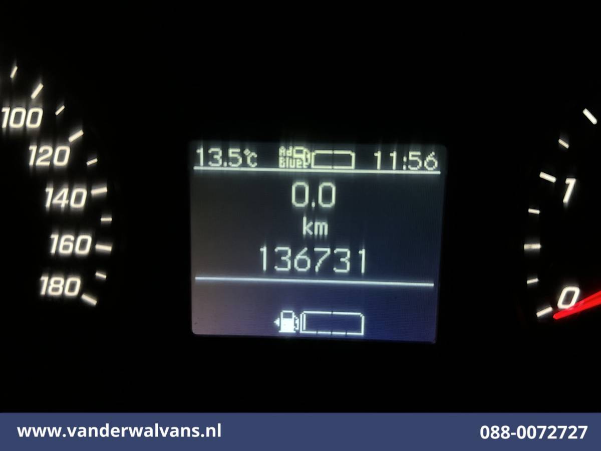 Mercedes-Benz Sprinter Mercedes-Benz Sprinter 315 CDI 150pk L3H2 Euro6 Airco | Navigatie | Camera | Chauffeursstoel Bijrijdersbank