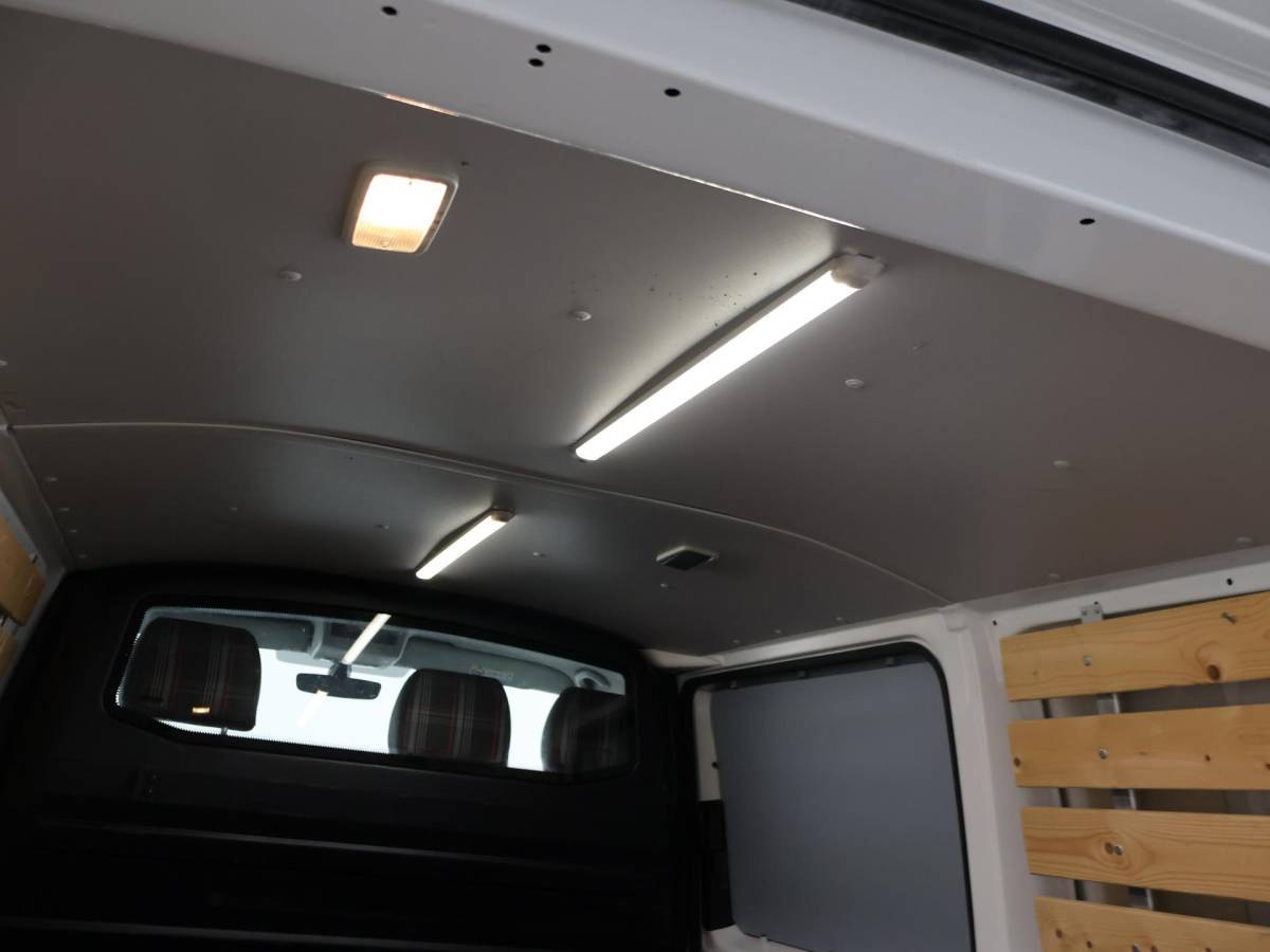 Volkswagen Transporter Volkswagen Transporter 2.0 TDI 150 PK DSG AUT. L1H1 HIGHLINE + CARPLAY | ADAPTIVE CRUISE | TREKHAAK | LMV