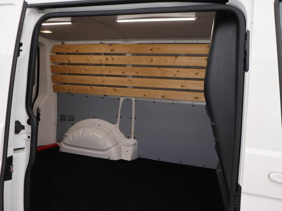 Volkswagen Transporter Volkswagen Transporter 2.0 TDI 150 PK DSG AUT. L1H1 HIGHLINE + CARPLAY | ADAPTIVE CRUISE | TREKHAAK | LMV