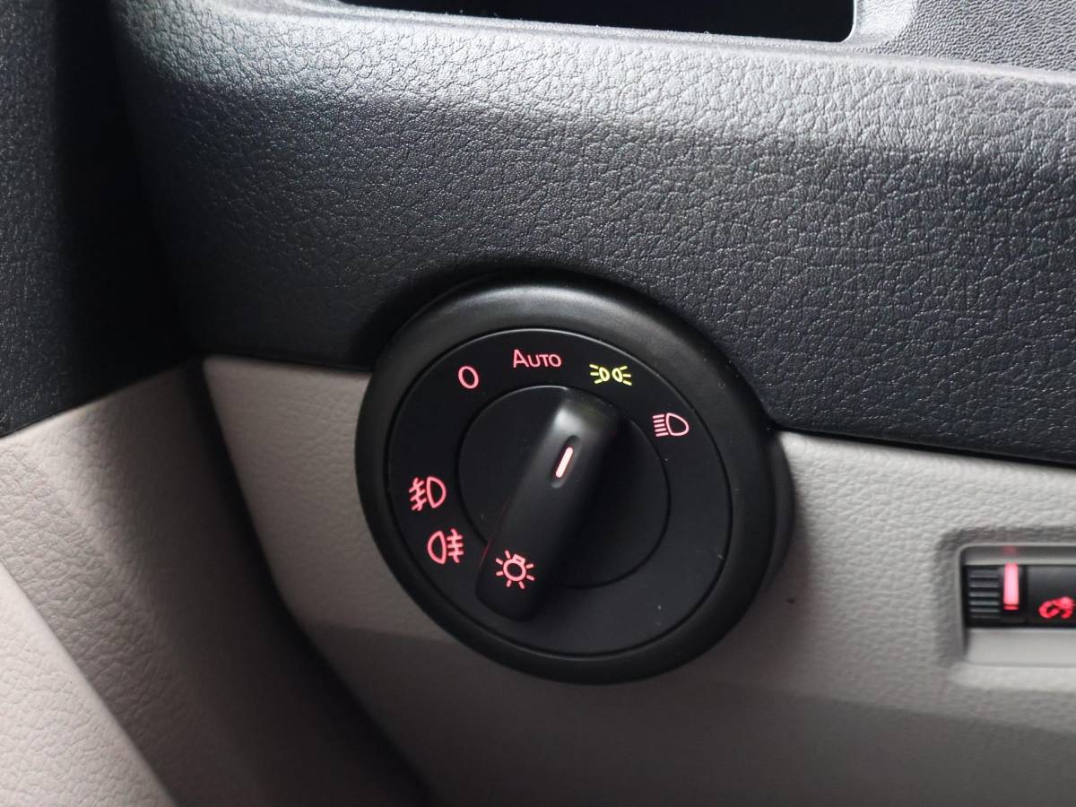 Volkswagen Transporter Volkswagen Transporter 2.0 TDI 150 PK DSG AUT. L1H1 HIGHLINE + CARPLAY | ADAPTIVE CRUISE | TREKHAAK | LMV