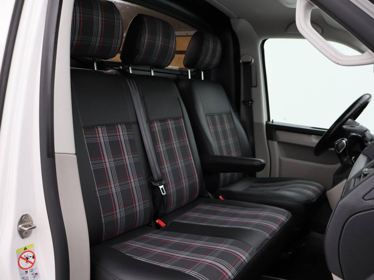 Volkswagen Transporter Volkswagen Transporter 2.0 TDI 150 PK DSG AUT. L1H1 HIGHLINE + CARPLAY | ADAPTIVE CRUISE | TREKHAAK | LMV
