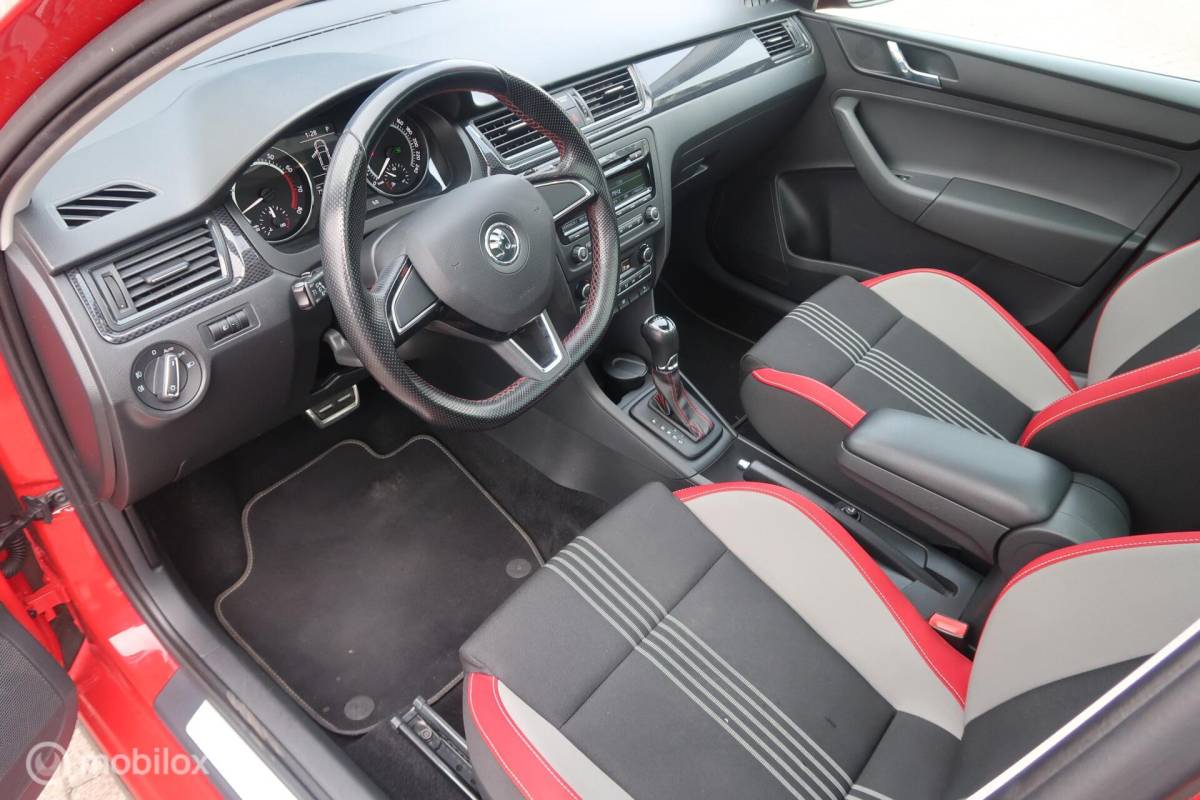 Škoda Rapid Skoda Rapid 1.4 TSI Monte Carlo AUTOMAAT, PANODAK, XENON