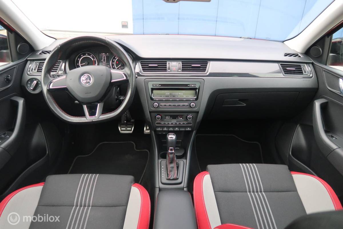 Škoda Rapid Skoda Rapid 1.4 TSI Monte Carlo AUTOMAAT, PANODAK, XENON