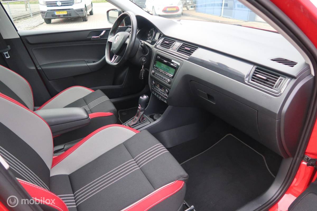 Škoda Rapid Skoda Rapid 1.4 TSI Monte Carlo AUTOMAAT, PANODAK, XENON