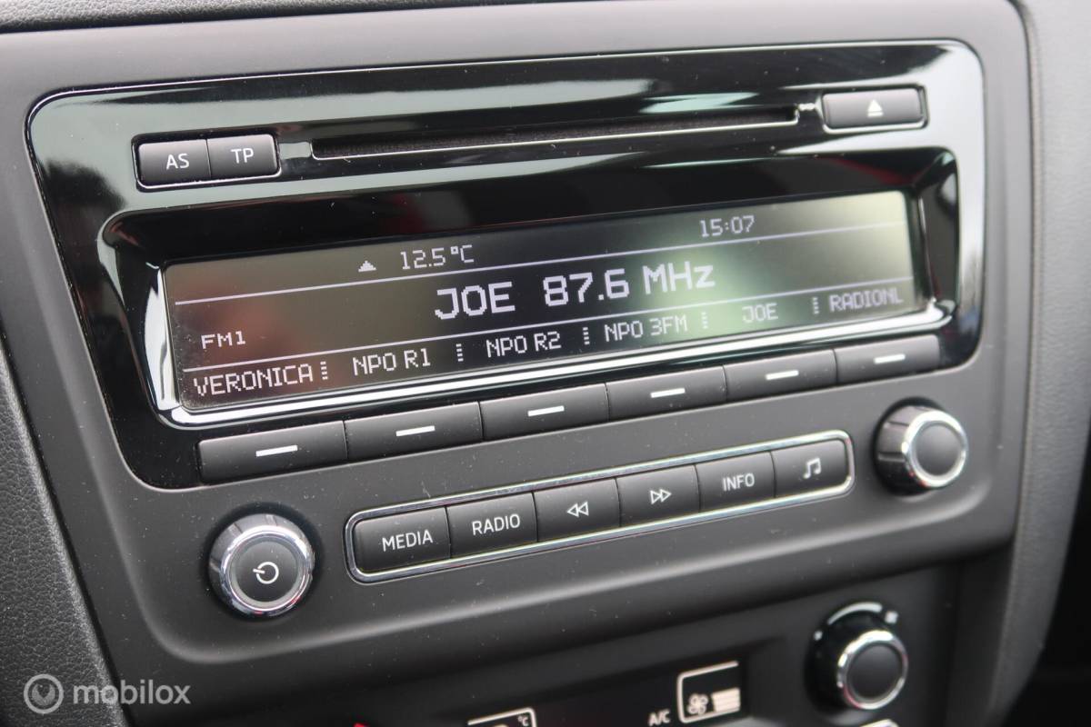 Škoda Rapid Skoda Rapid 1.4 TSI Monte Carlo AUTOMAAT, PANODAK, XENON