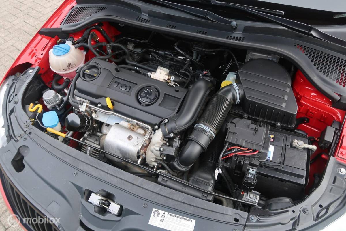Škoda Rapid Skoda Rapid 1.4 TSI Monte Carlo AUTOMAAT, PANODAK, XENON