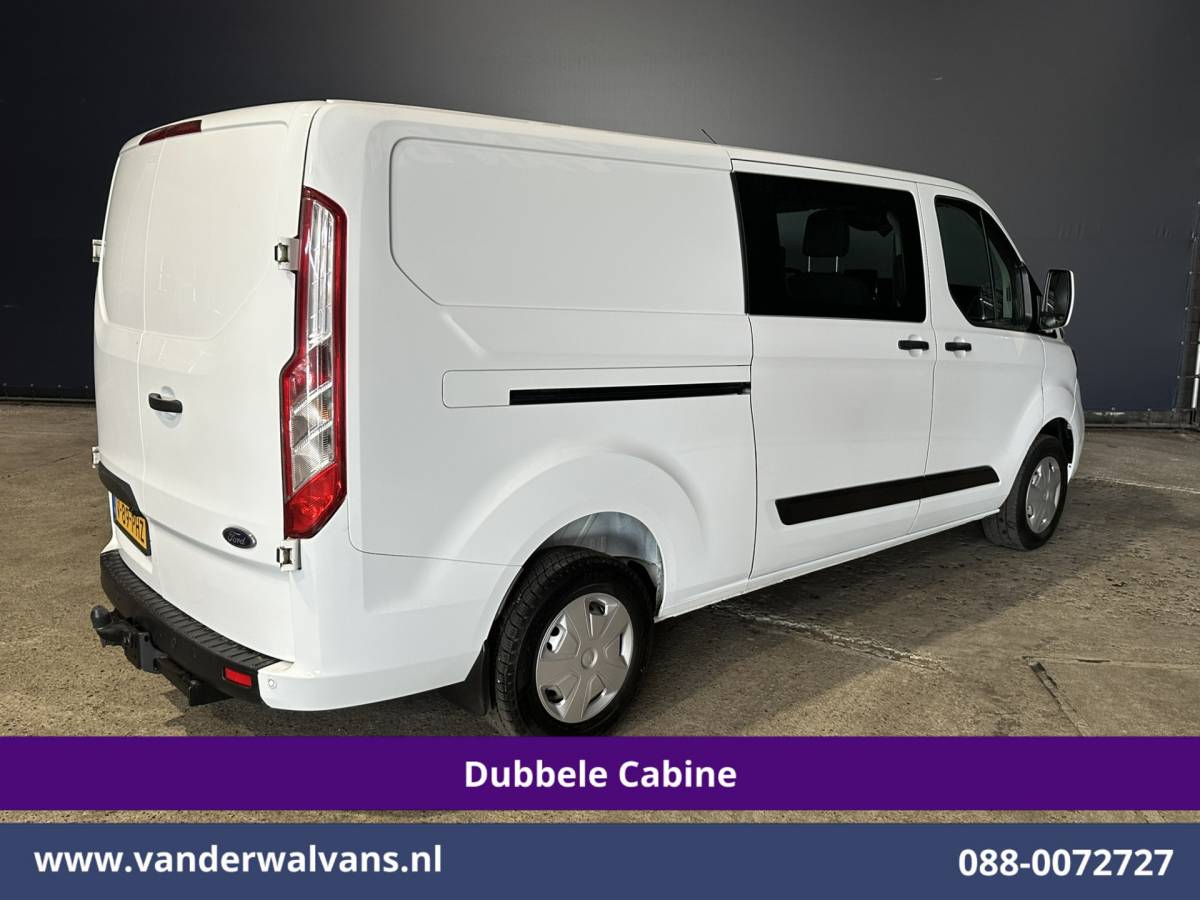 Ford Transit Custom Ford Transit Custom 2.0 TDCI 131pk L2H1 Dubbele Cabine Euro6 Airco | 5-Zits | Camera | LED | 2800kg Trekhaak | Apple Carplay Cruisecontrol, Android Auto, Stoelverwarming, Verwarmde Voorruit, Parkeersensoren