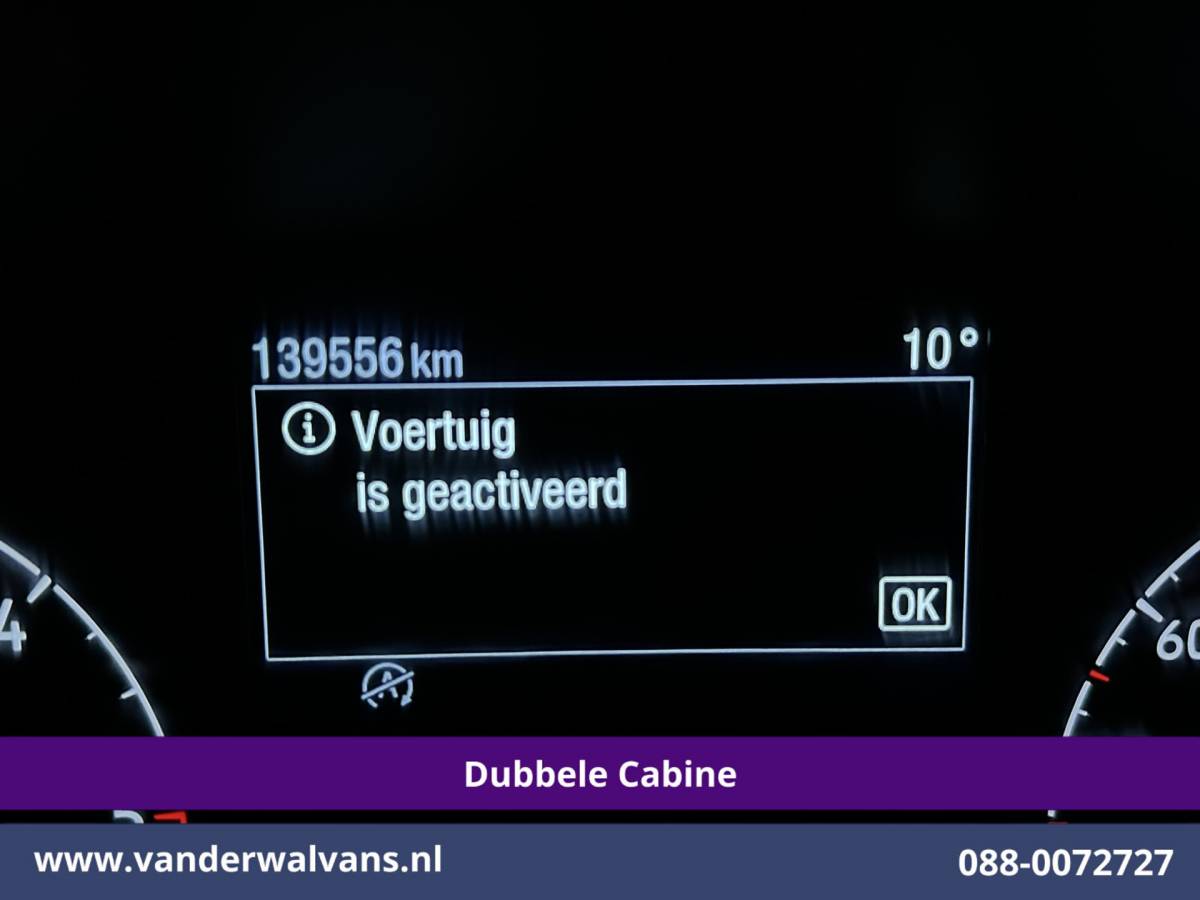 Ford Transit Custom Ford Transit Custom 2.0 TDCI 131pk L2H1 Dubbele Cabine Euro6 Airco | 5-Zits | Camera | LED | 2800kg Trekhaak | Apple Carplay Cruisecontrol, Android Auto, Stoelverwarming, Verwarmde Voorruit, Parkeersensoren