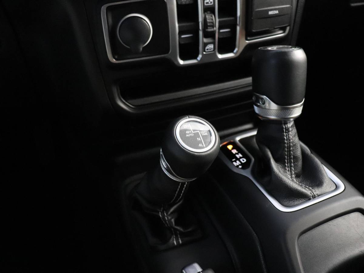 Jeep Wrangler Jeep Wrangler 2.2D Sahara | GRIJS KENTEKEN | LEDER | CAMERA | STOEL/STUURVERW. | ALPINE AUDIO | CRUISE | NAVI |